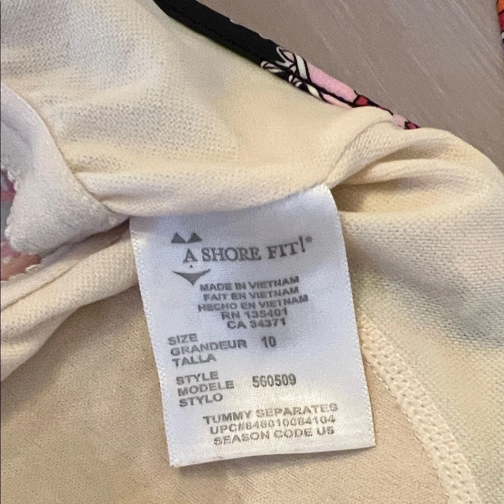 Paisley Ruffle One-Piece Swimsuit - Picture 4 of 6